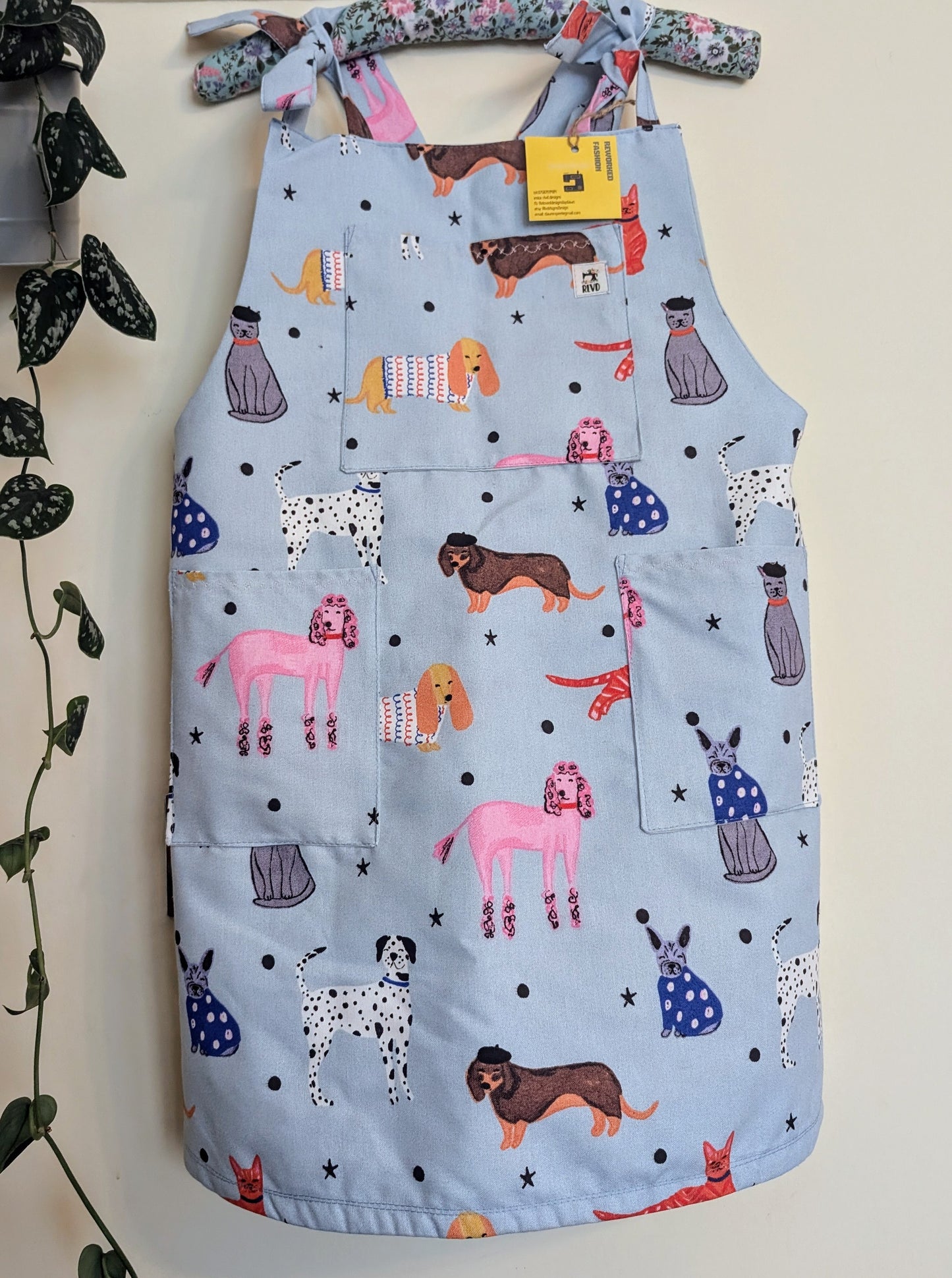 dress size 12, dog and cats pattern dress, pinafore dress, dungarees dress, tie top dress, apron dress, mini dress, pockets dress