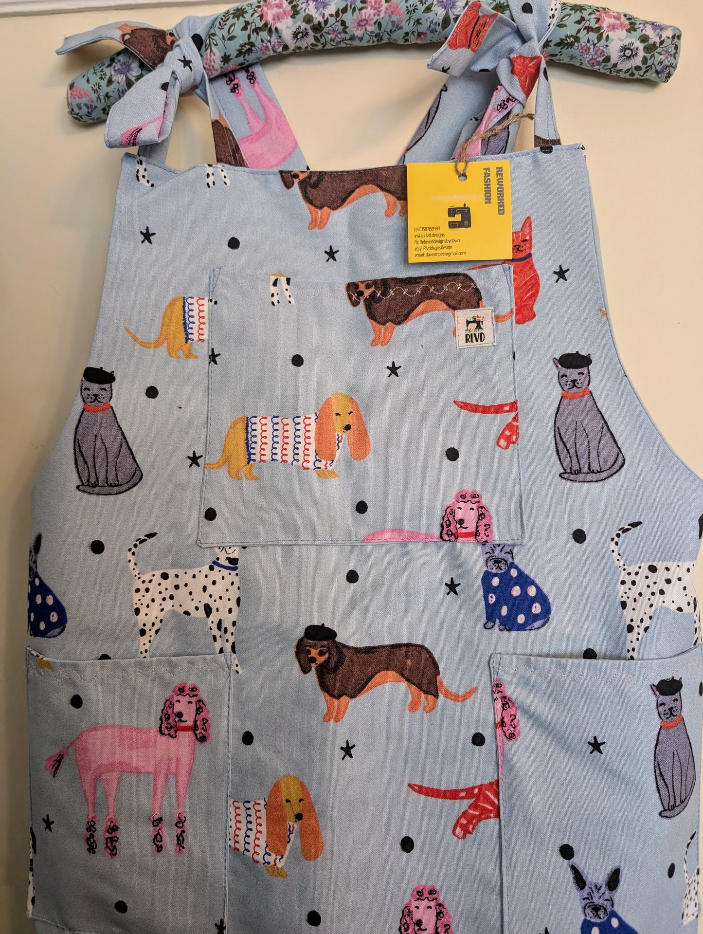 dress size 12, dog and cats pattern dress, pinafore dress, dungarees dress, tie top dress, apron dress, mini dress, pockets dress