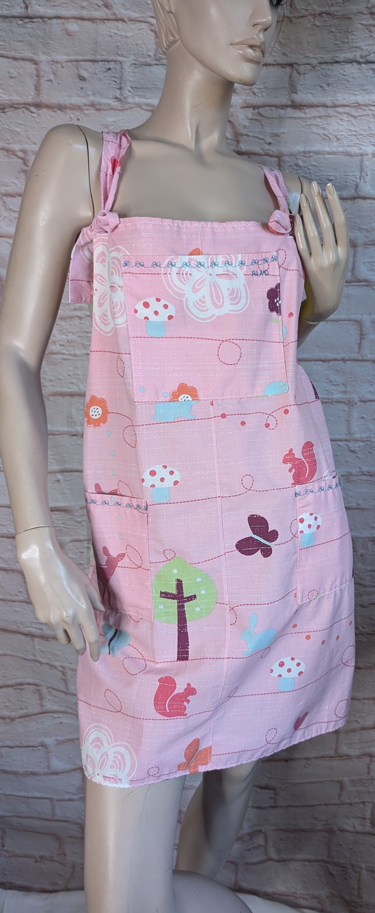 dress size 16,pink woodland , pinafore dress, dungarees dress, tie top dress, apron dress, mini dress, pockets dress, pink dress, ladies