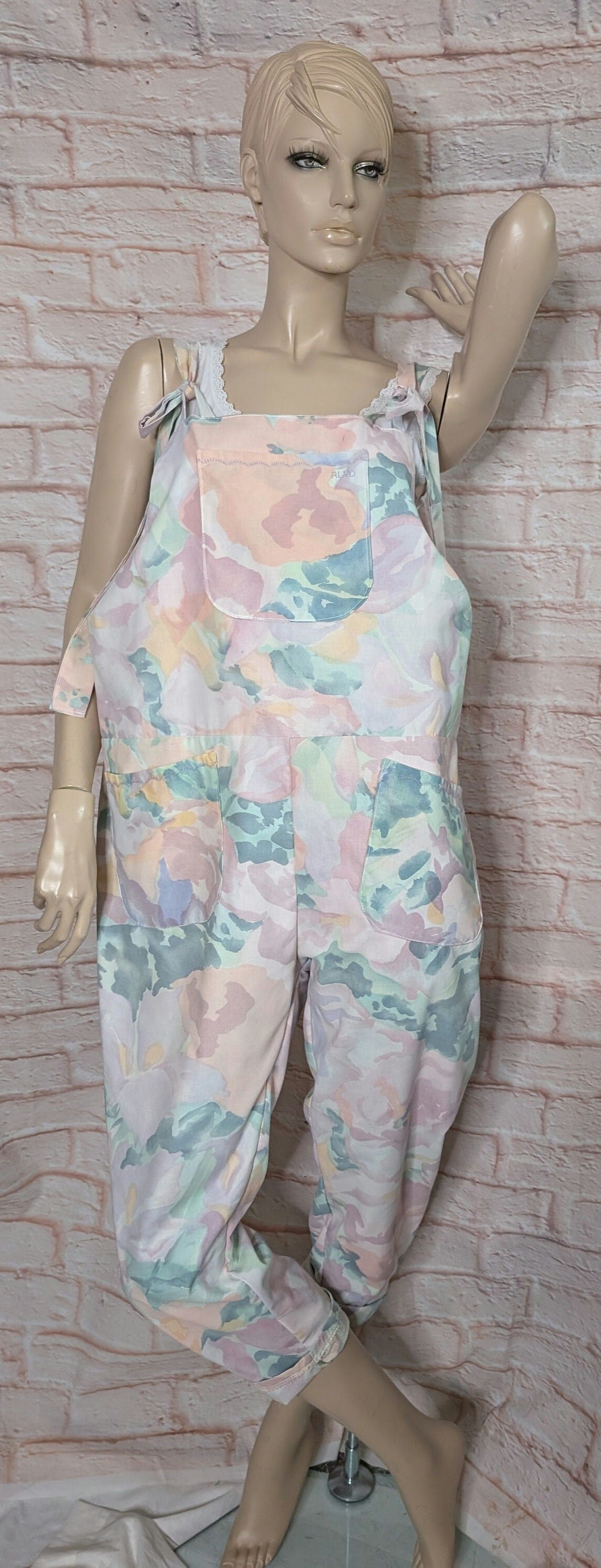 dungarees size 16/18, pastel shades, baggy dungarees, 90s print dungarees, pink overalls