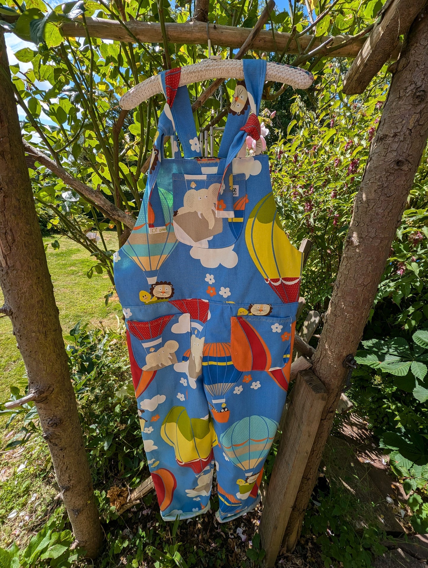 dungarees size 14 , hot air balloons