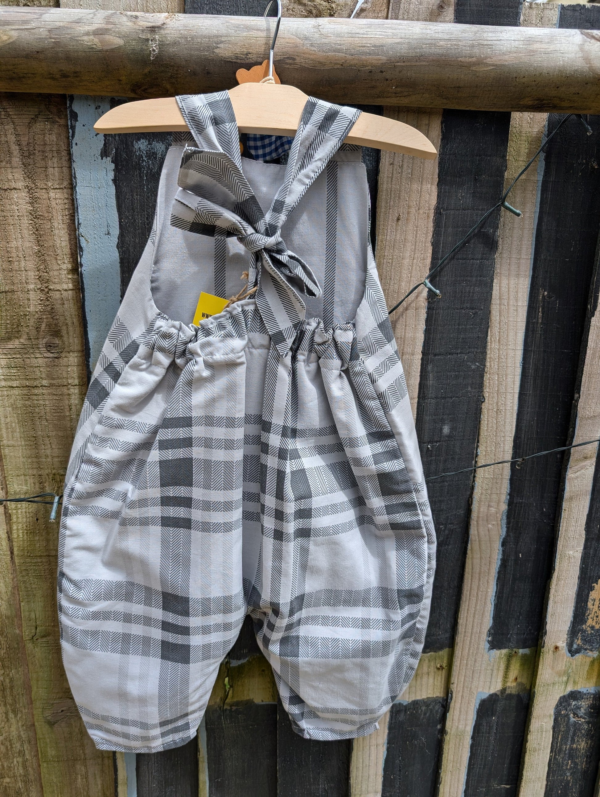 Child Dungarees, romper, age 3-4yrs/, grey check, short