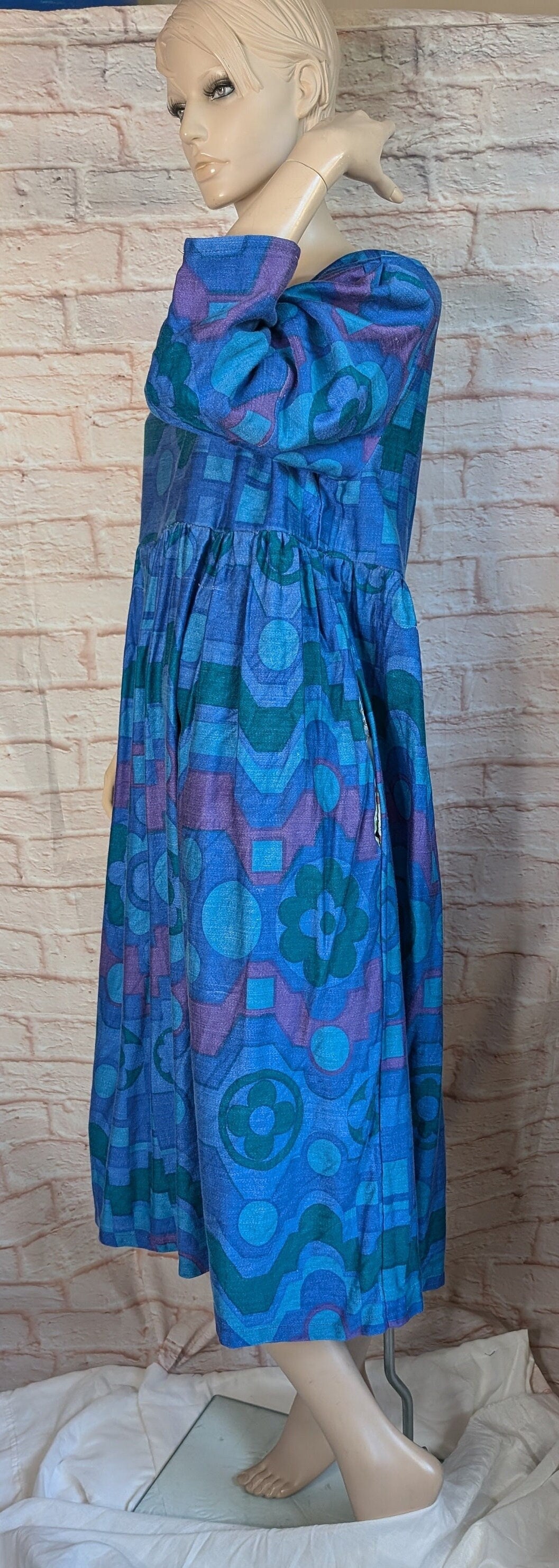 Size 18 Blue Patterned Dress, vintage 1960s fabric, full skirt dress