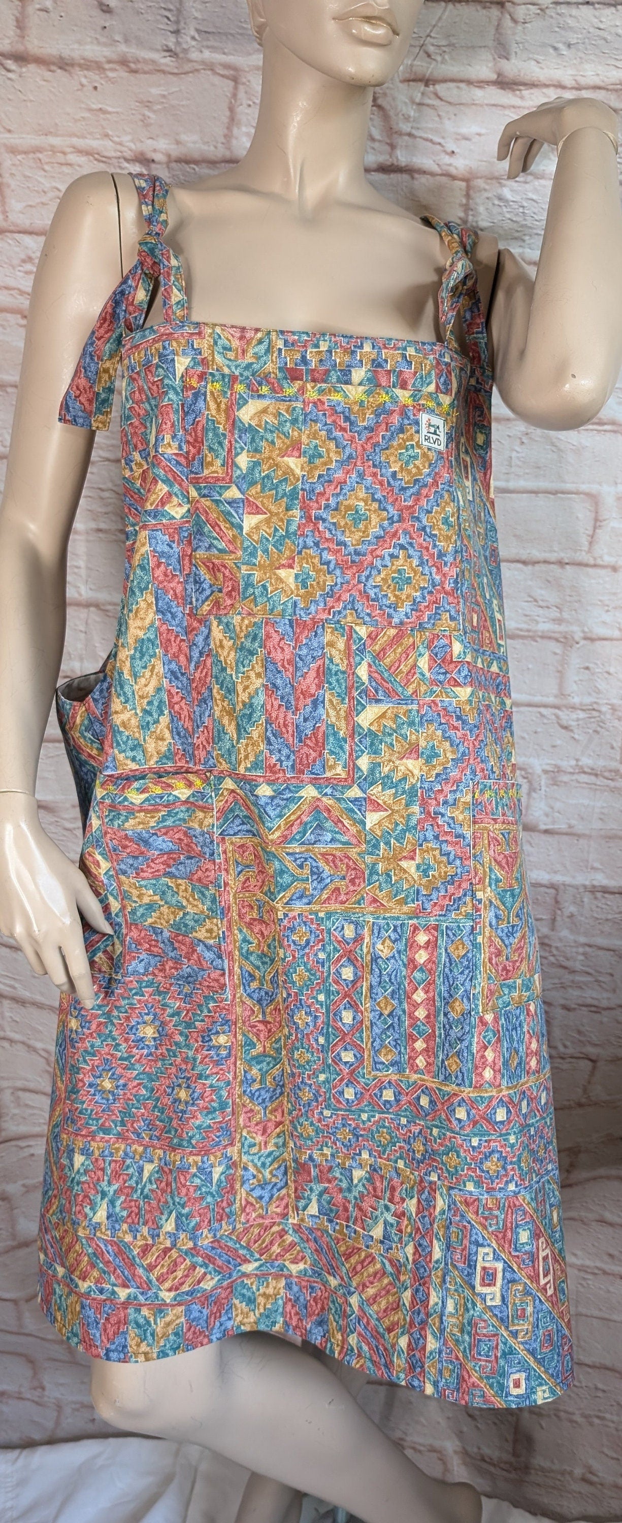 dress size 20, 80/90s patten dress, pinafore dress, dungarees dress, tie top dress, apron dress, pockets dress, multicoloured dress,