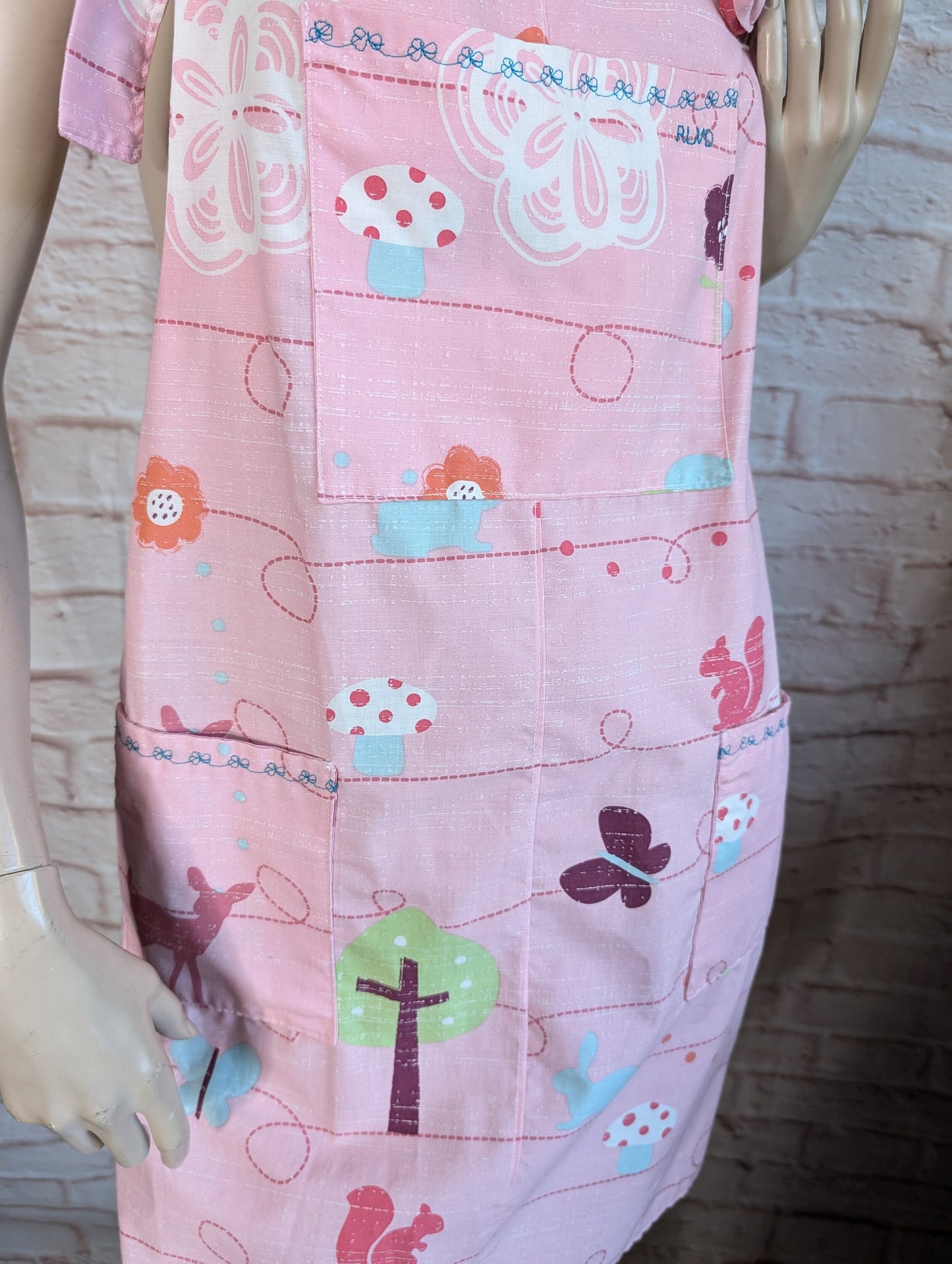 dress size 16,pink woodland , pinafore dress, dungarees dress, tie top dress, apron dress, mini dress, pockets dress, pink dress, ladies