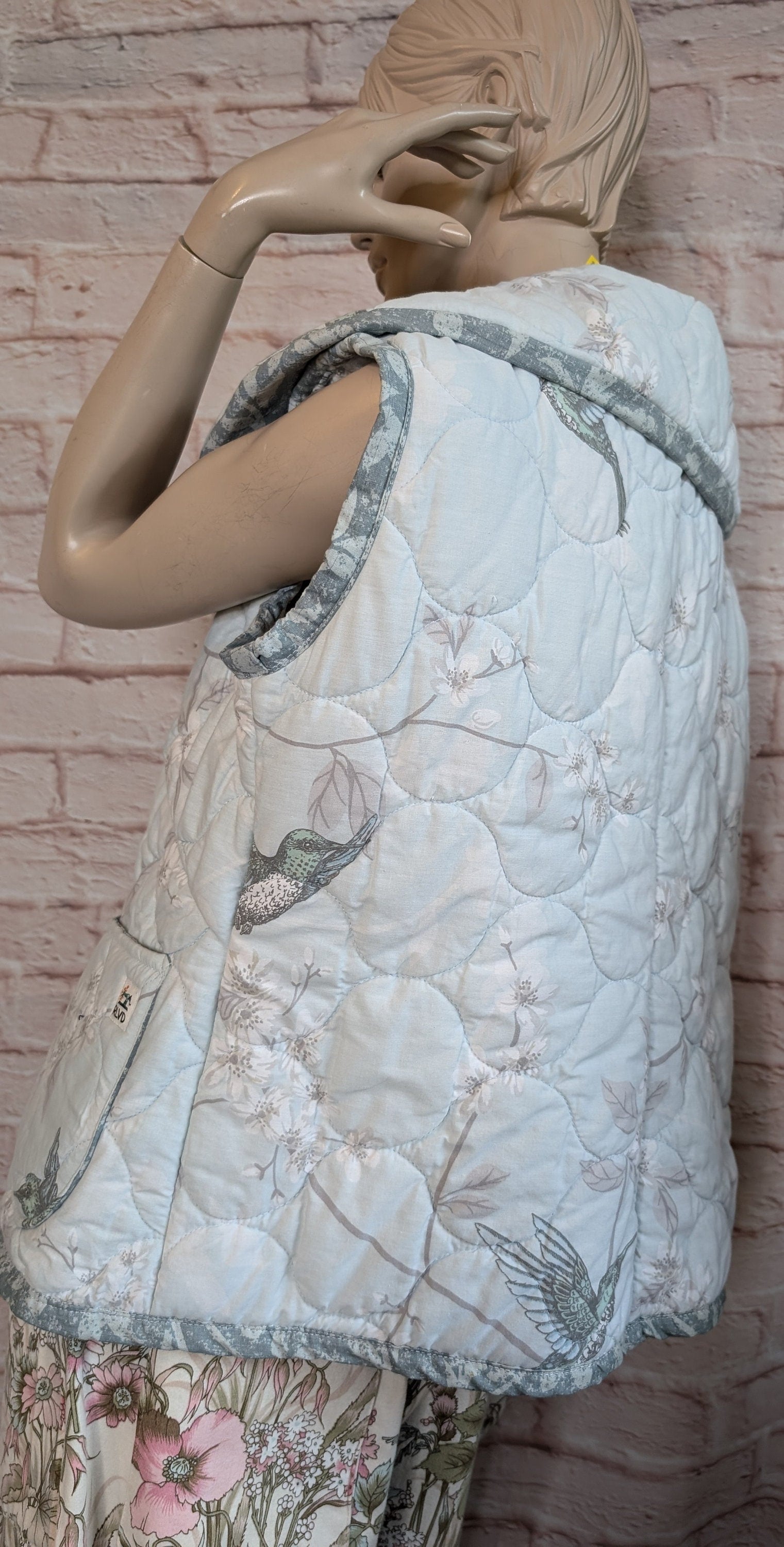 gilet 16/18/XL, quilted waistcoat, blue birds and flower sleeveless jacket, body warmer