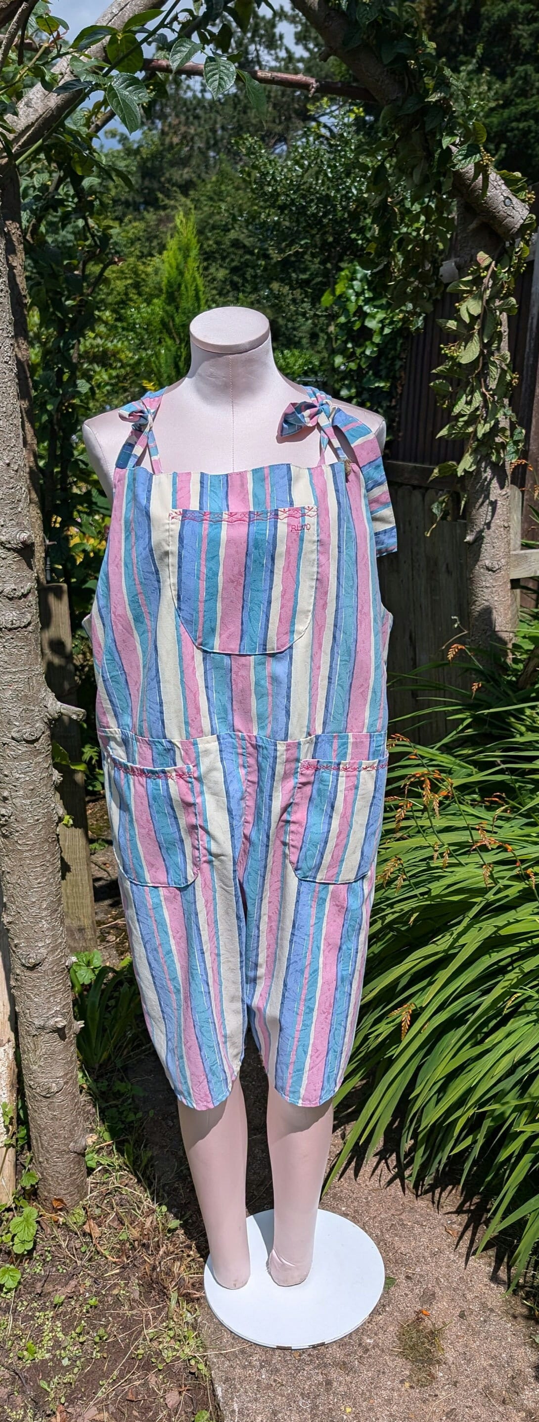 dungarees size 14 , short dungarees, candy stripe dungarees, pink dungarees, cropped Dungarees, cropped overalls