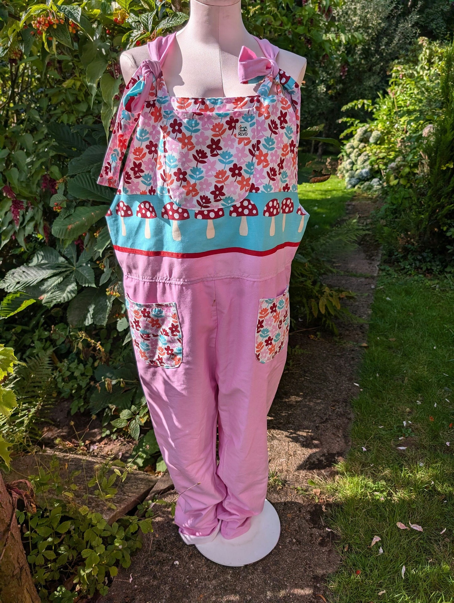 Dungarees size 16-18/XL, mushroom print, Baggy fit dungarees, tietop Dungarees,eco clothing, colourfull dungarees, pink Dungarees