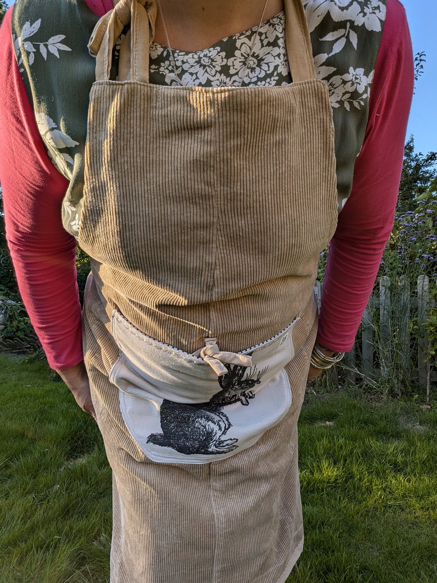 long apron, corduroy apron adult, hare themed piny, kitchen cover up, novelty apron, country kitchen, hare feature pocket apron