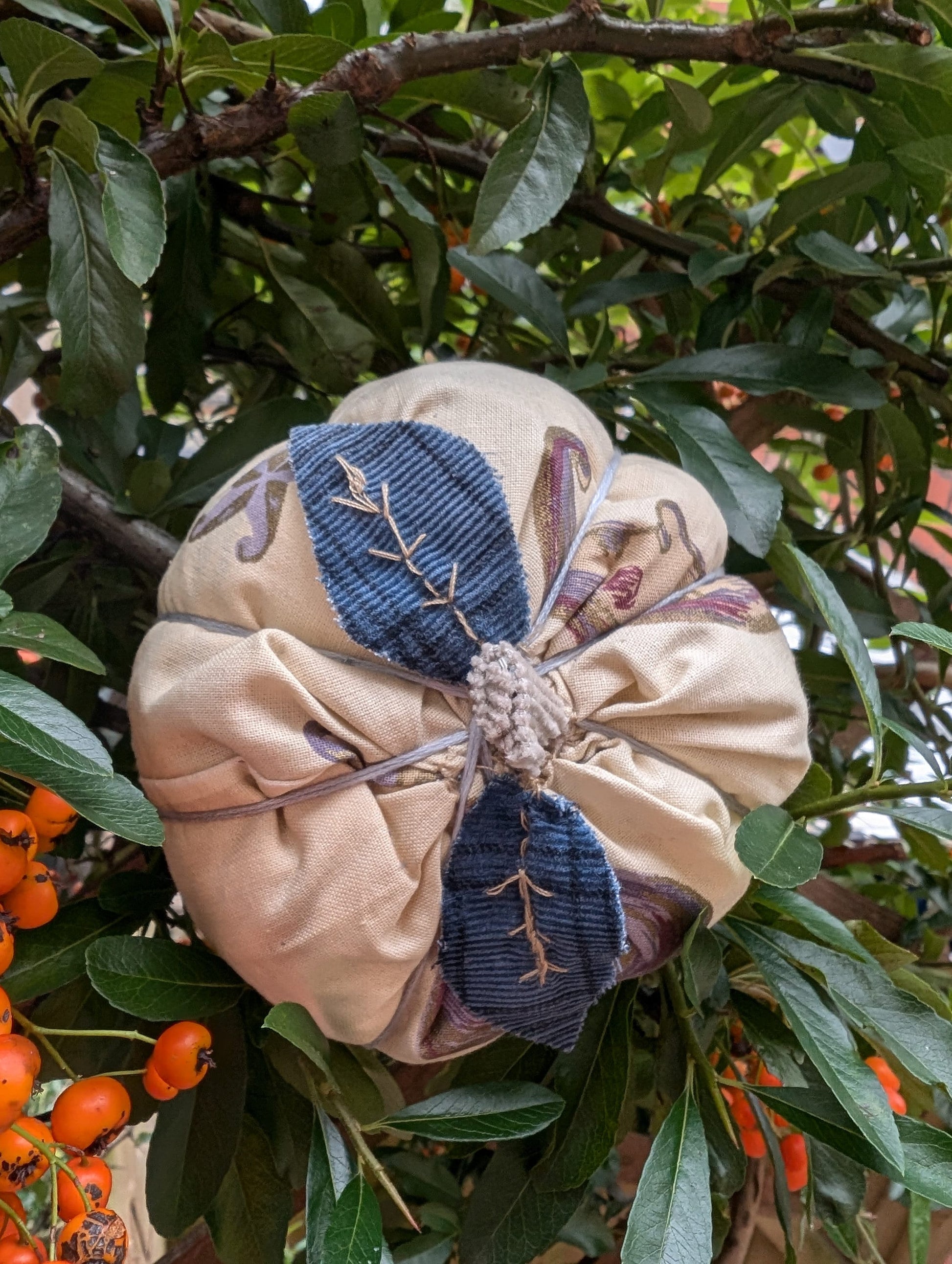 pumpkin, reusable pumpkin decoration, pumpkin ornament, Halloween ornament, handmade Halloween pumpkin, reworked textiles autumn squash