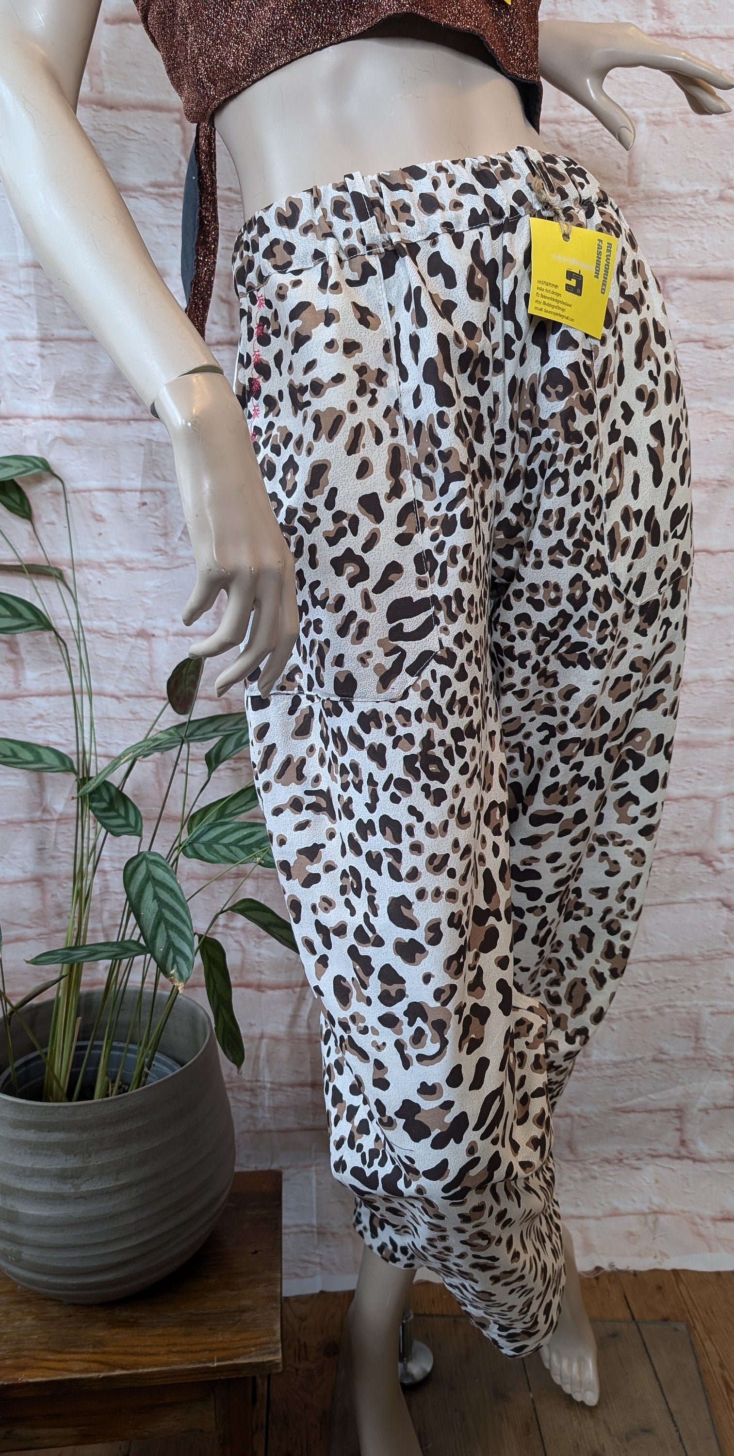 Trousers size 16, stretch waist trousers, leopard print, bob style trousers, baggy trousers