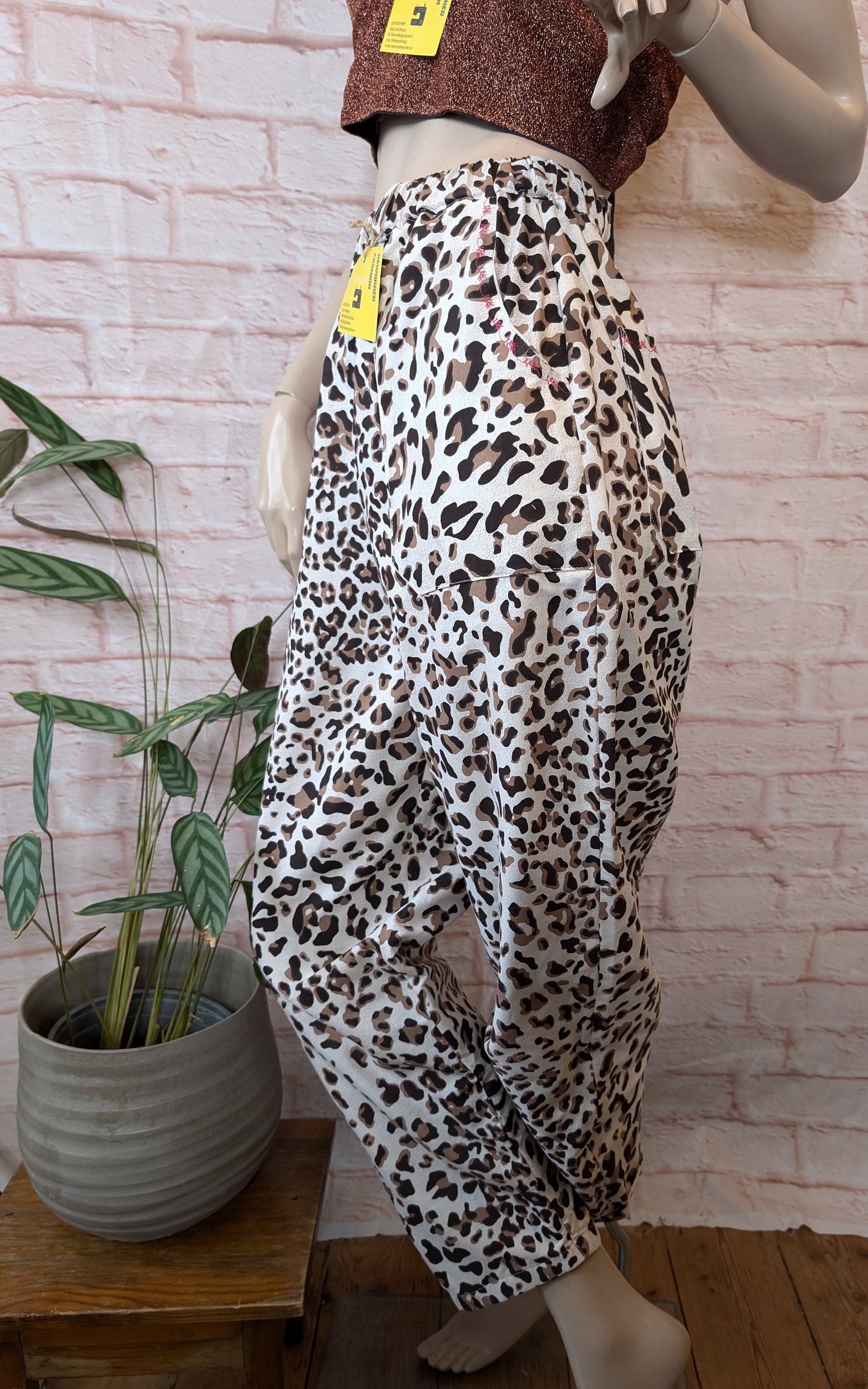 Trousers size 16, stretch waist trousers, leopard print, bob style trousers, baggy trousers