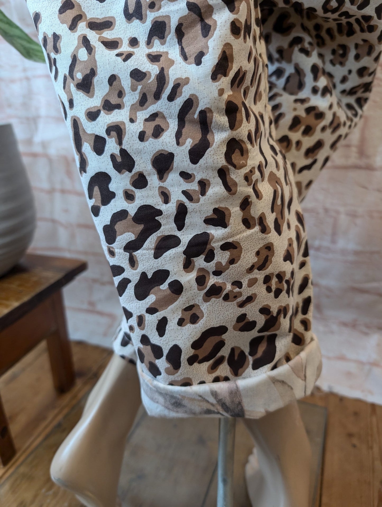 Trousers size 16, stretch waist trousers, leopard print, bob style trousers, baggy trousers