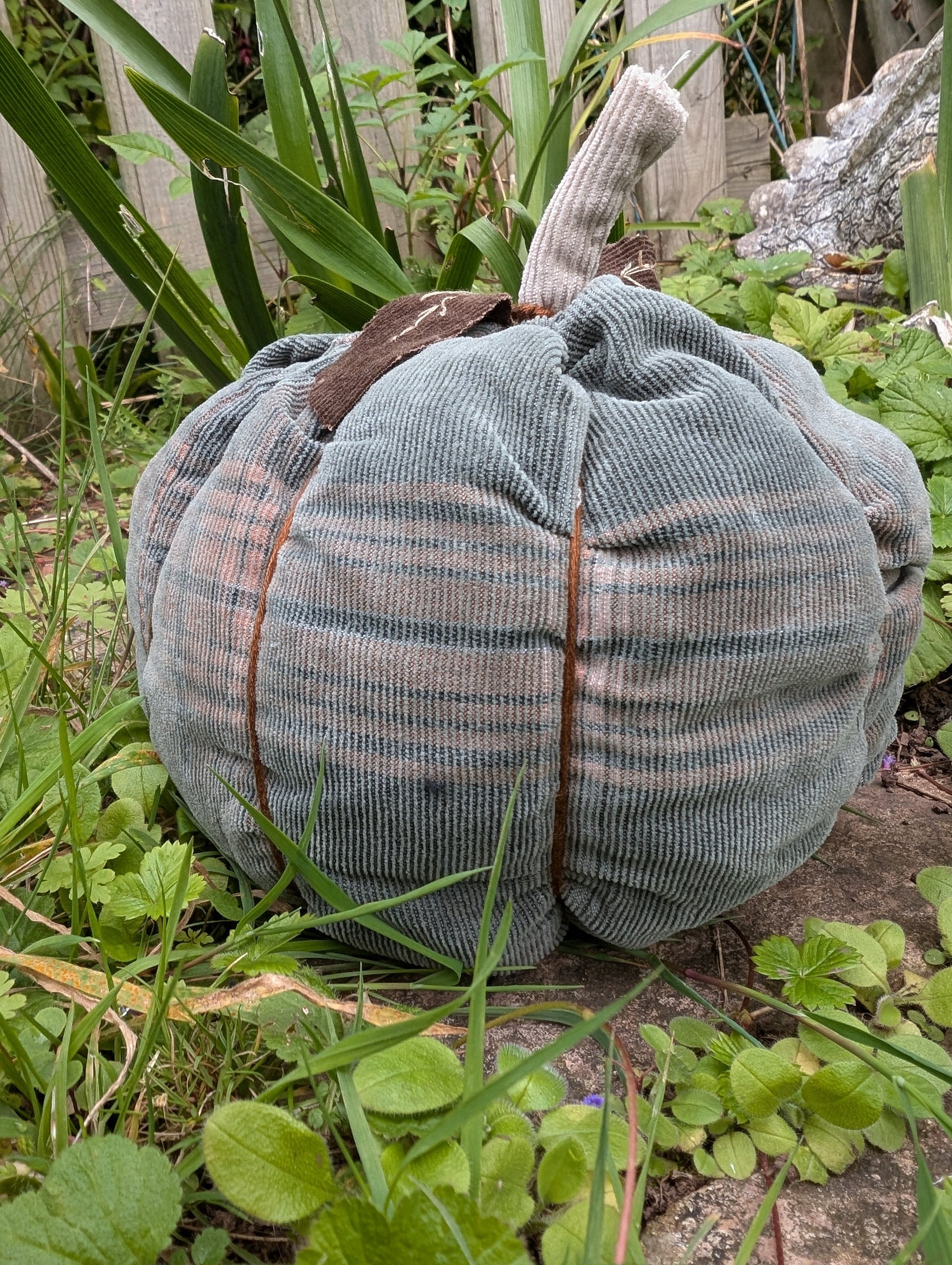 pumpkin, reusable pumpkin decoration, pumpkin ornament, Halloween ornament, handmade Halloween pumpkin, reworked textiles autumn squash